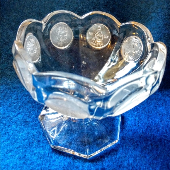 Avon 91st Anniversary Fostoria Candy/nut dish - Picture 6 of 6